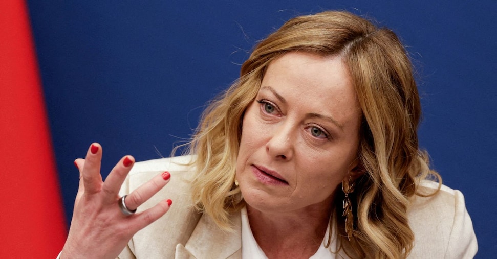 Giorgia Meloni Celebra Il 75C2B0