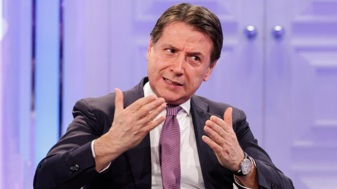 Giuseppe Conte3A La Legge C3A8 Ugu