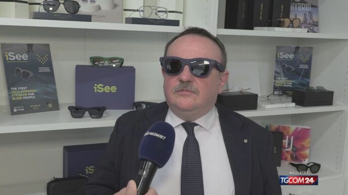 Gli Occhiali 22I See223A Una Svol