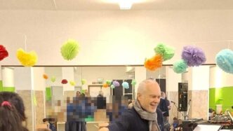Gli Studenti Delle Scuole Prim