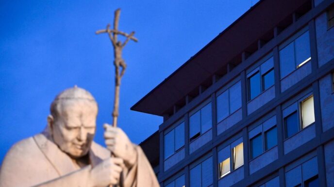 Il Ricovero Del Papa3A La Verit
