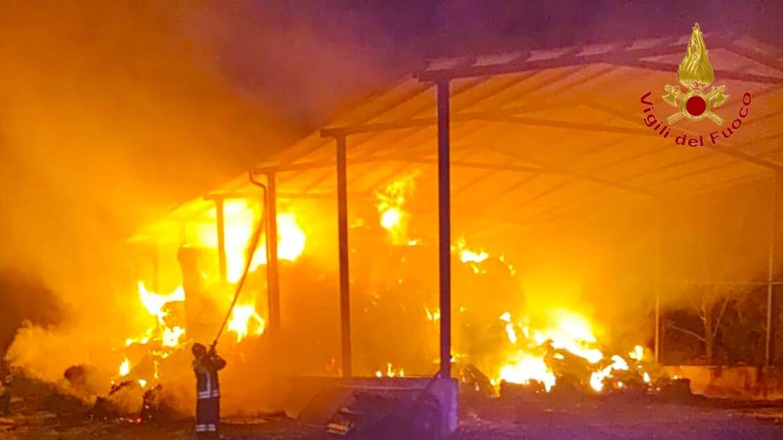 Incendi Di Natura Sospetta3A Un