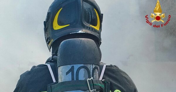 Incendi Notturni Mettono In Al