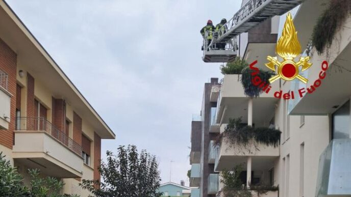 Incendio In Un Appartamento Di
