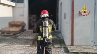 Incendio In Un Suolificio A Mo