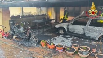 Incendio In Una Villa Bifamili