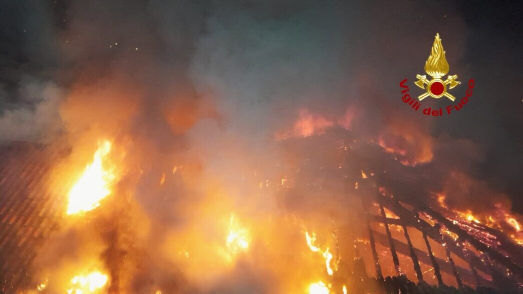 Incendio Notturno Al Campus H