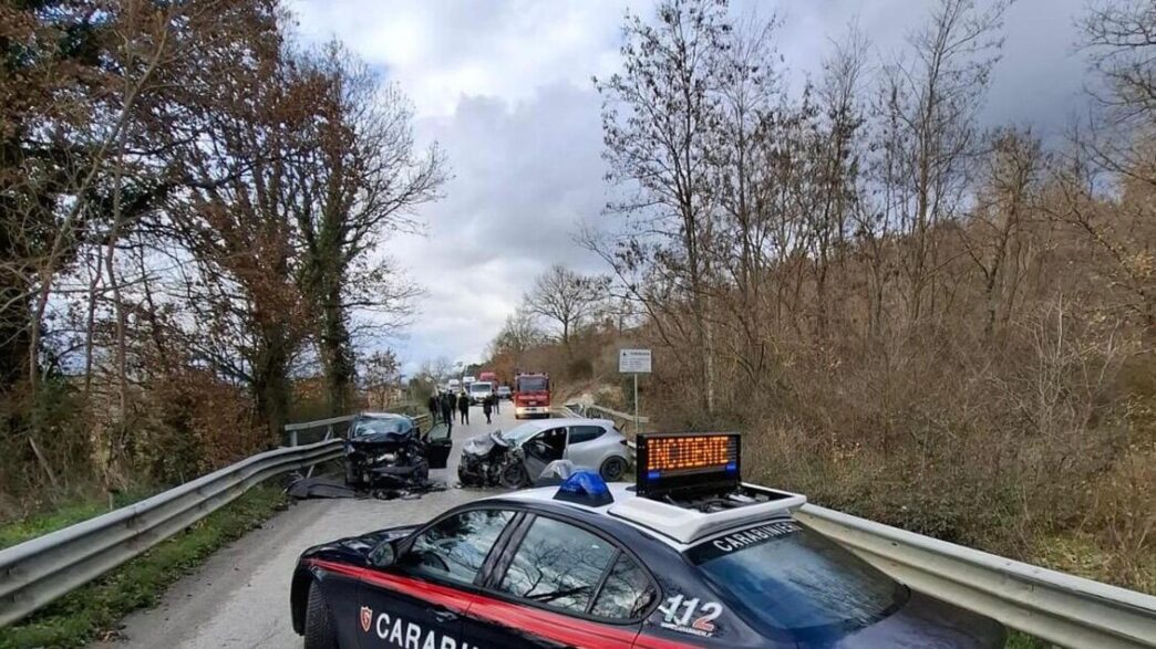 Incidente Stradale Sulla Fondo