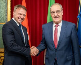 Incontro Tra Italia E Svizzera