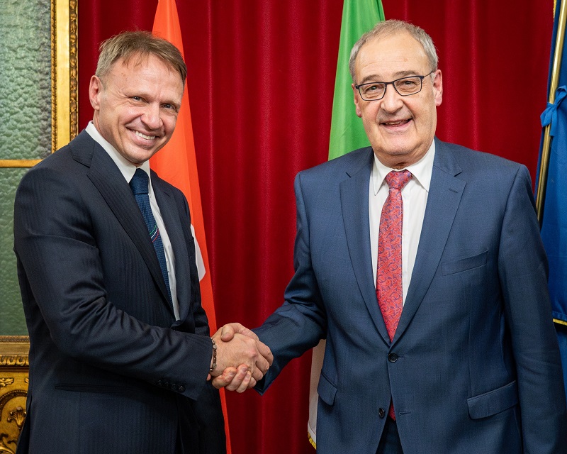 Incontro Tra Italia E Svizzera