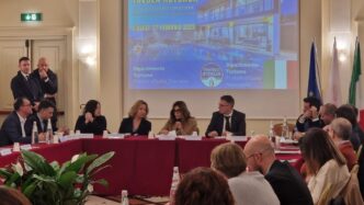Incontro Tra Rappresentanti De