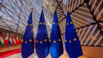 La Commissione Europea Difende