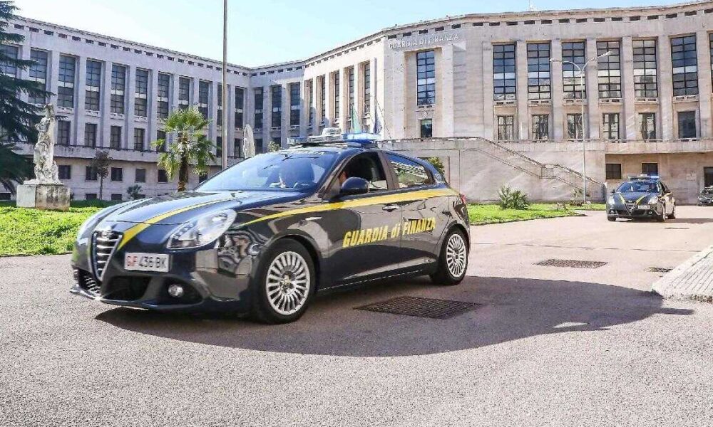 La Guardia Di Finanza Di Latin