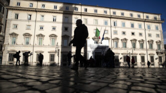 Manovra Del Governo3A 53 Miliar