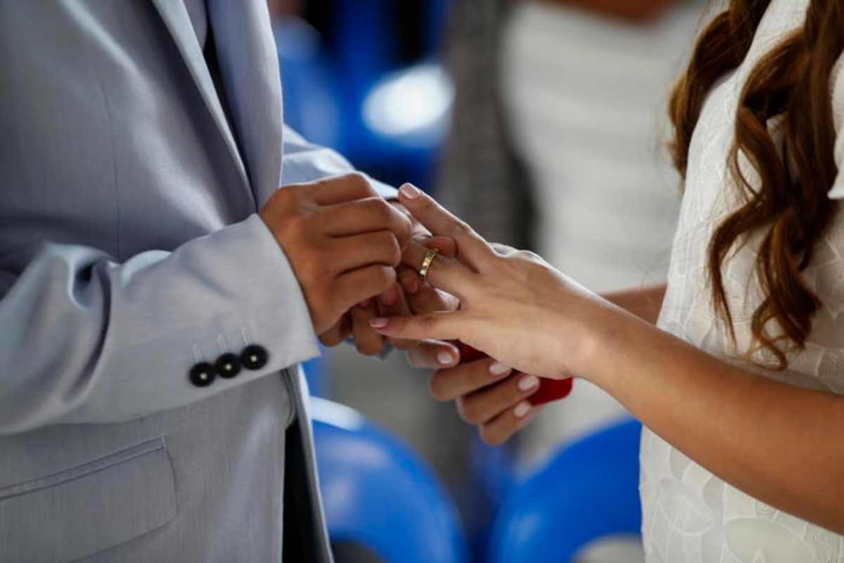 Matrimonio Fasullo Per Ottener