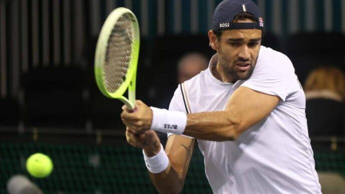Matteo Berrettini Esce Al Torn