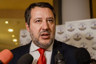 Matteo Salvini Critica La Sati