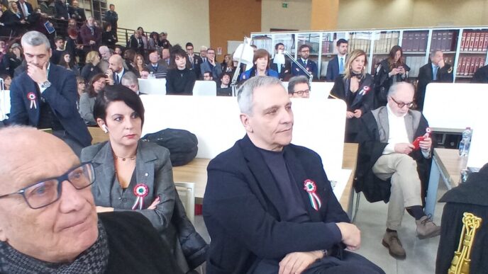Maurizio De Giovanni Denuncia