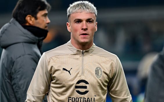 Milan E Roma3A Sfida Decisiva P