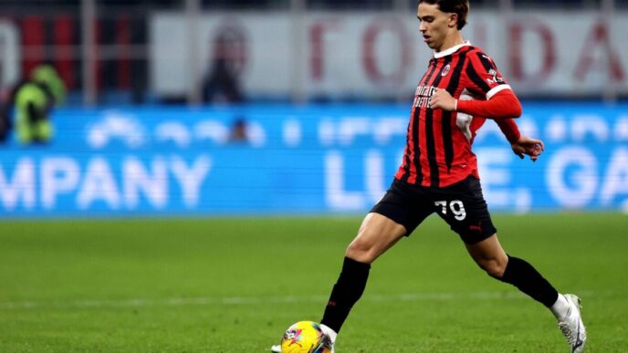 Milan Sfida Empoli3A Un Match C