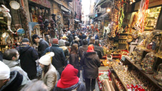 Napoli Si Prepara Per Il Giubi