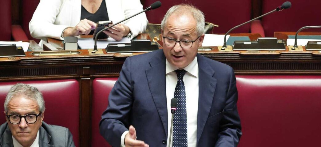 Necessitc3A0 Di Personale Qualifi
