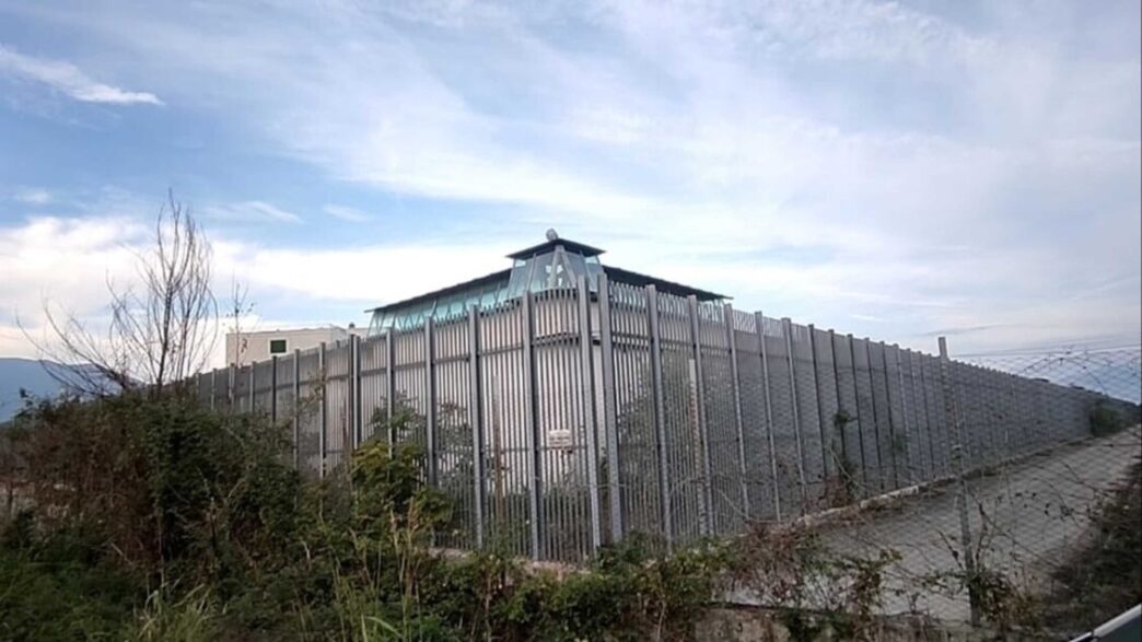 Nuovo Padiglione Al Carcere Di