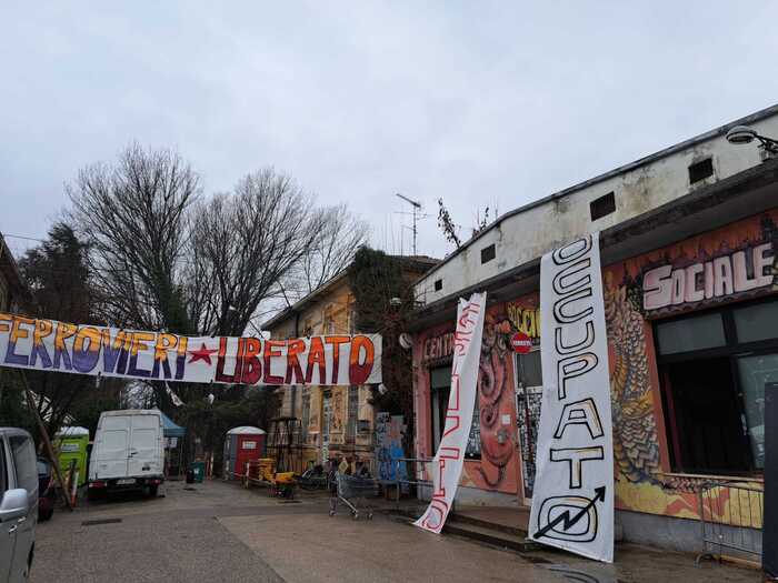 Occupazione Al Bocciodromo Di