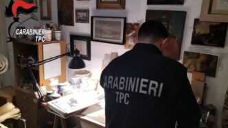 Operazione Contro Un Laborator
