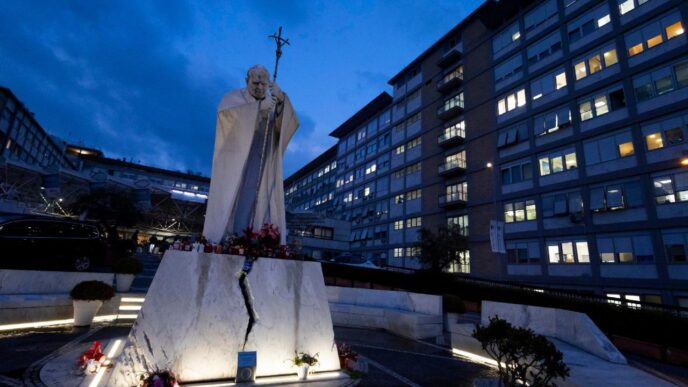 Papa Francesco Ricoverato Al P