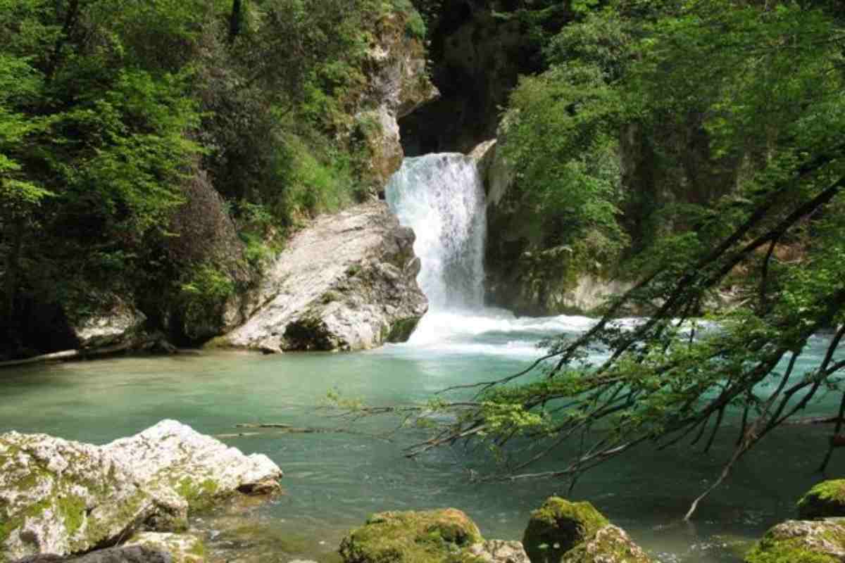 Tutti Lo Chiamano “Il Borgo Degli Artisti”, Sorge A 1000 Metri D’altezza: Il Suo Panorama È Spettacolare 5 Parco Dei Monti Simbruini
