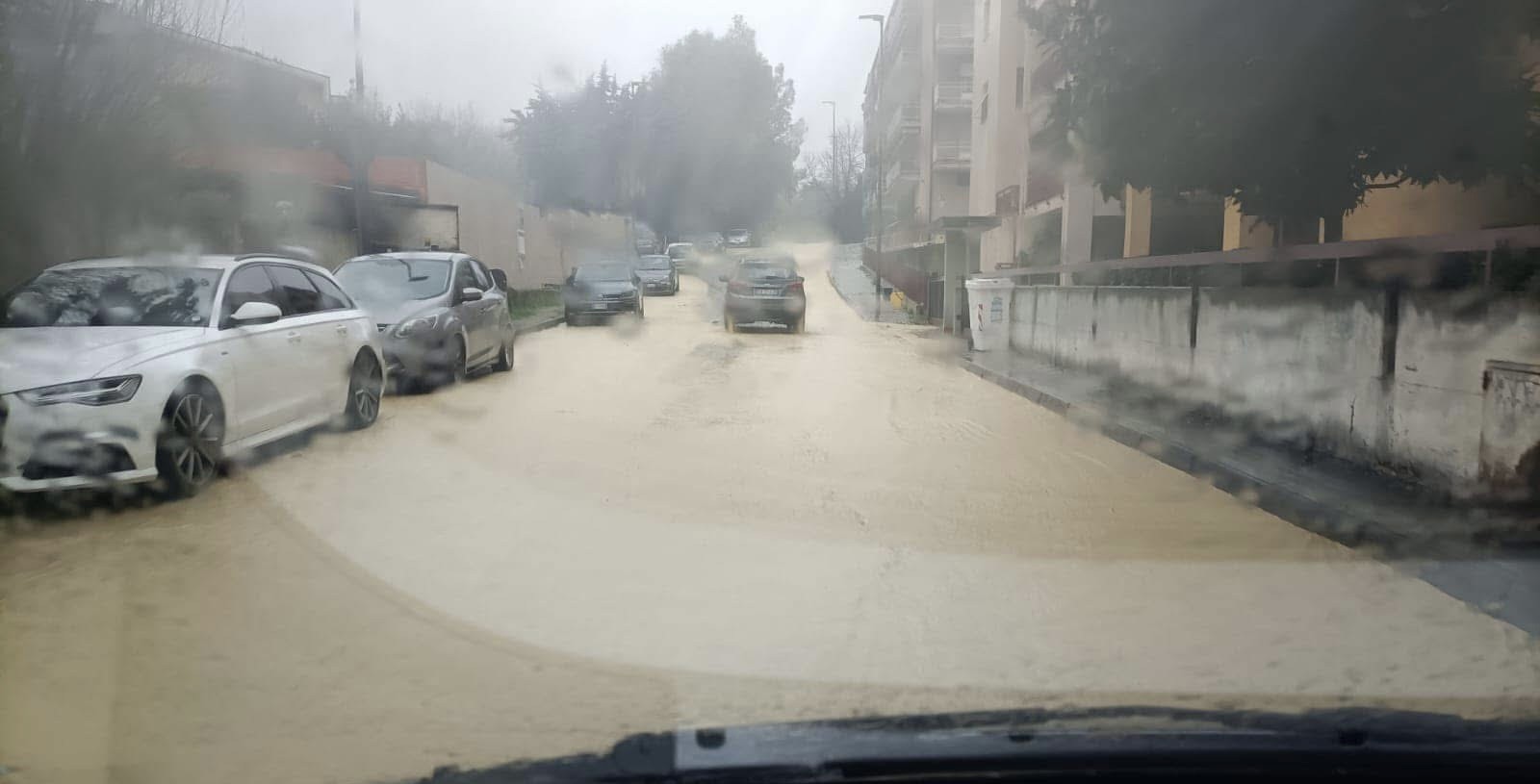 Pescara Sotto Il Diluvio3A L27Em