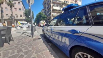 Pianella3A Un Uomo Si Barrica I