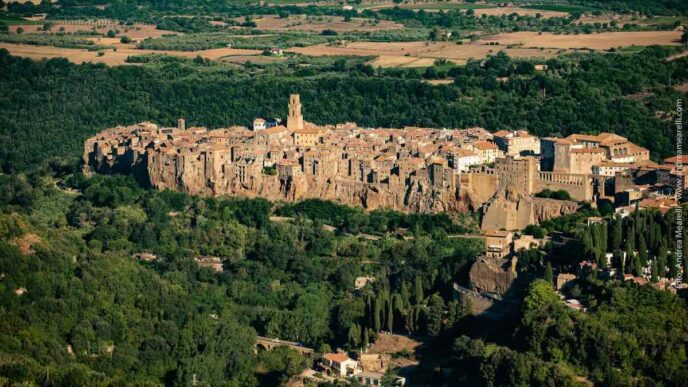 Pitigliano E Il Futuro Del Tur