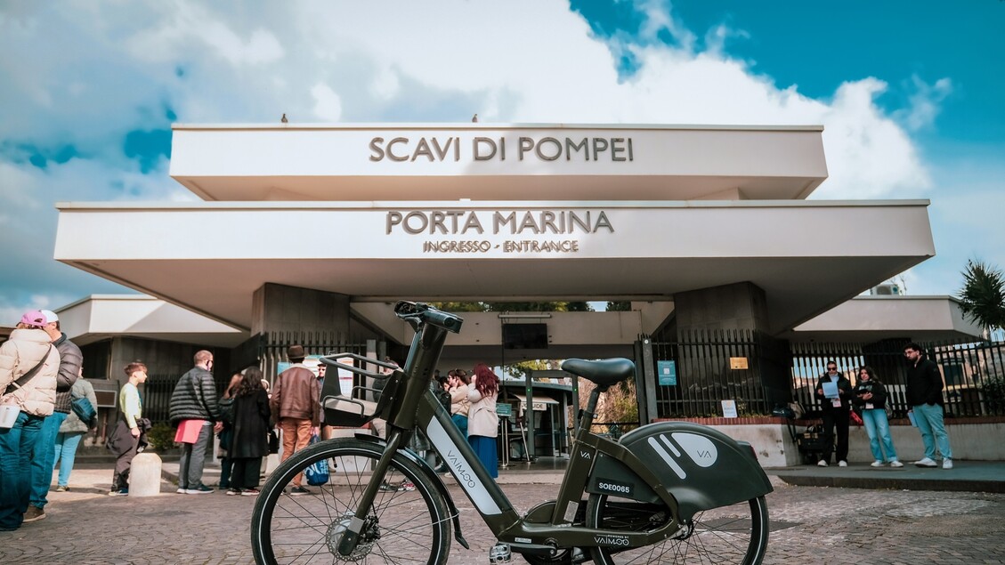 Pompei E Scafati Abbracciano I