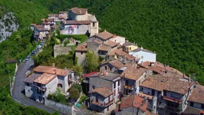 Posticciola