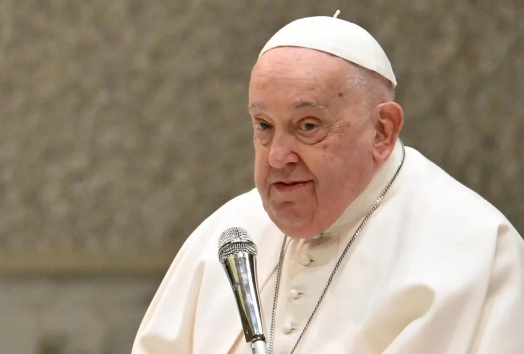 Problemi Di Salute Per Papa Fr