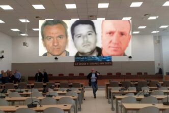 Processo Per Omicidio A Napoli