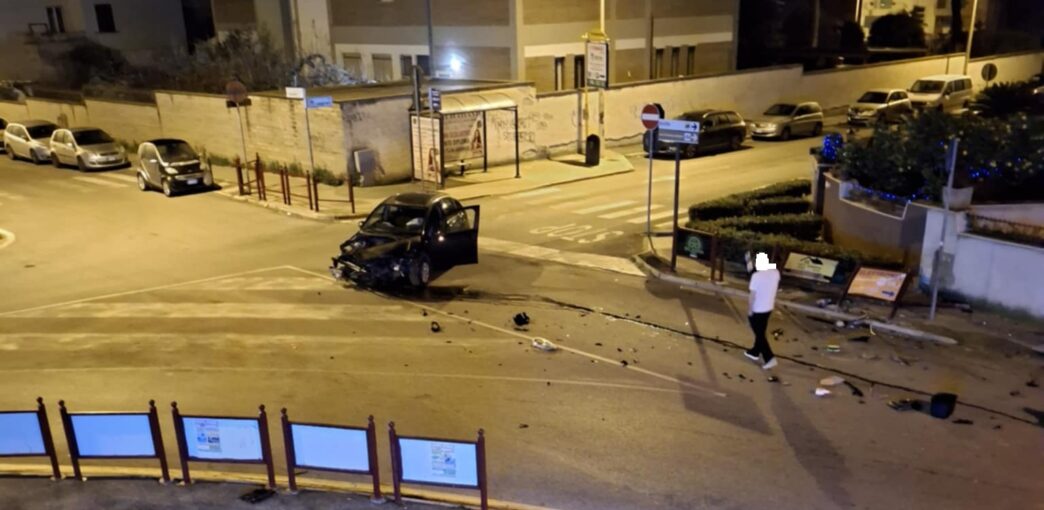 Quattro Giovani Feriti In Un G
