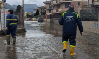 Rientro A Scuola Per Gli Stude