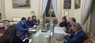 Riunione Al Palazzo Di Governo