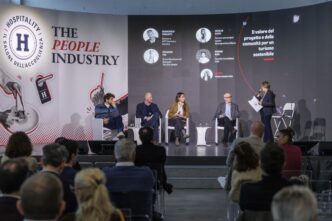 Riva Del Garda3A Il Salone Dell