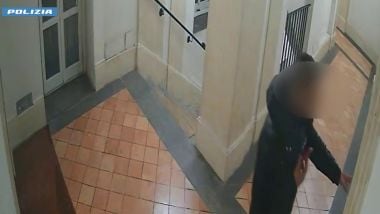 Roma3A Finge Di Essere Un Carab