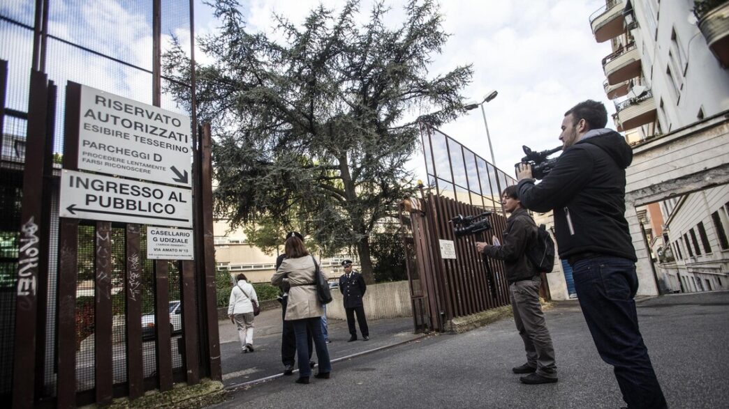 Roma3A Guardia Giurata Spara A