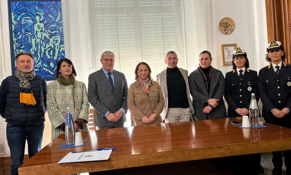 Sabaudia Inaugura Una Bibliote