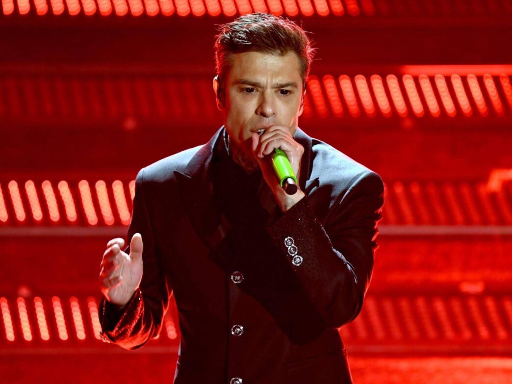 Sanremo 20253A Fedez Sorprende