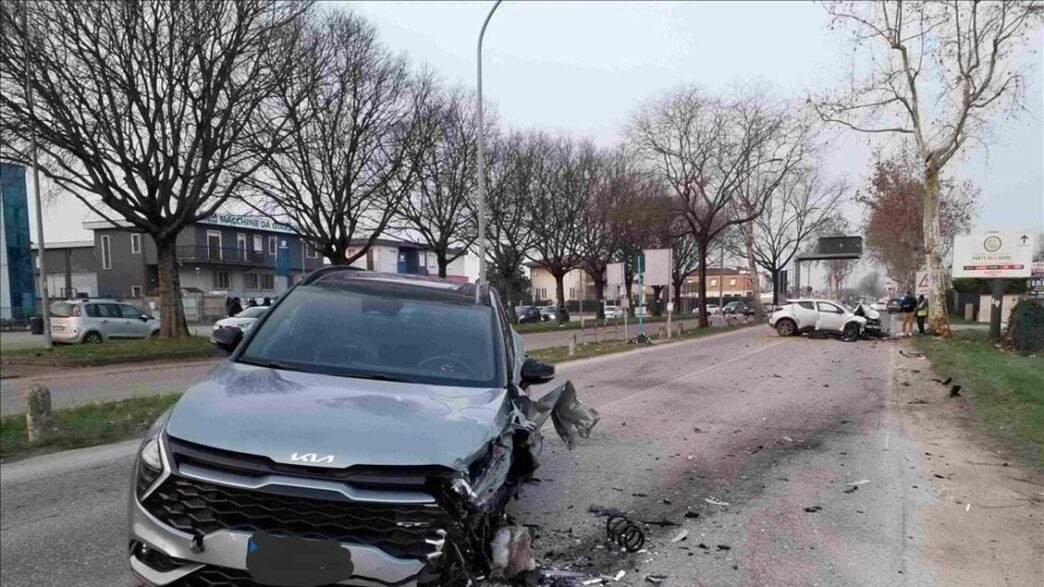 Scontro Frontale A Verona3A Due