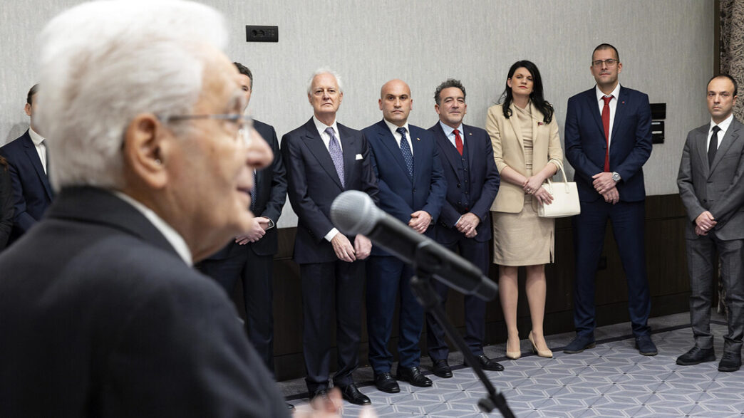 Sergio Mattarella Difende La S