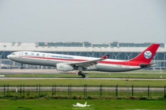 Sichuan Airlines Amplia I Suoi