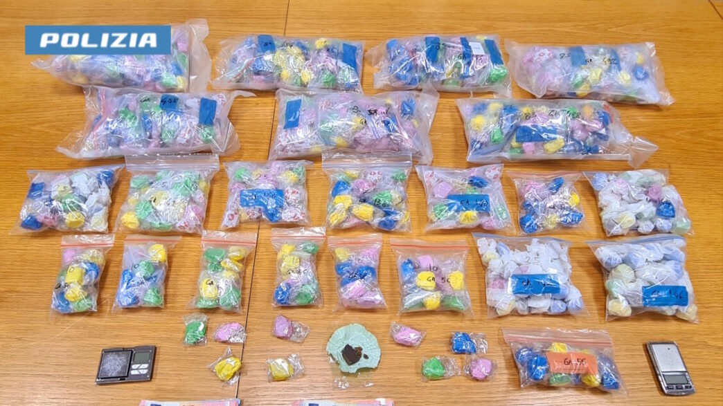 Spaccio Di Droga A Milano3A Tre